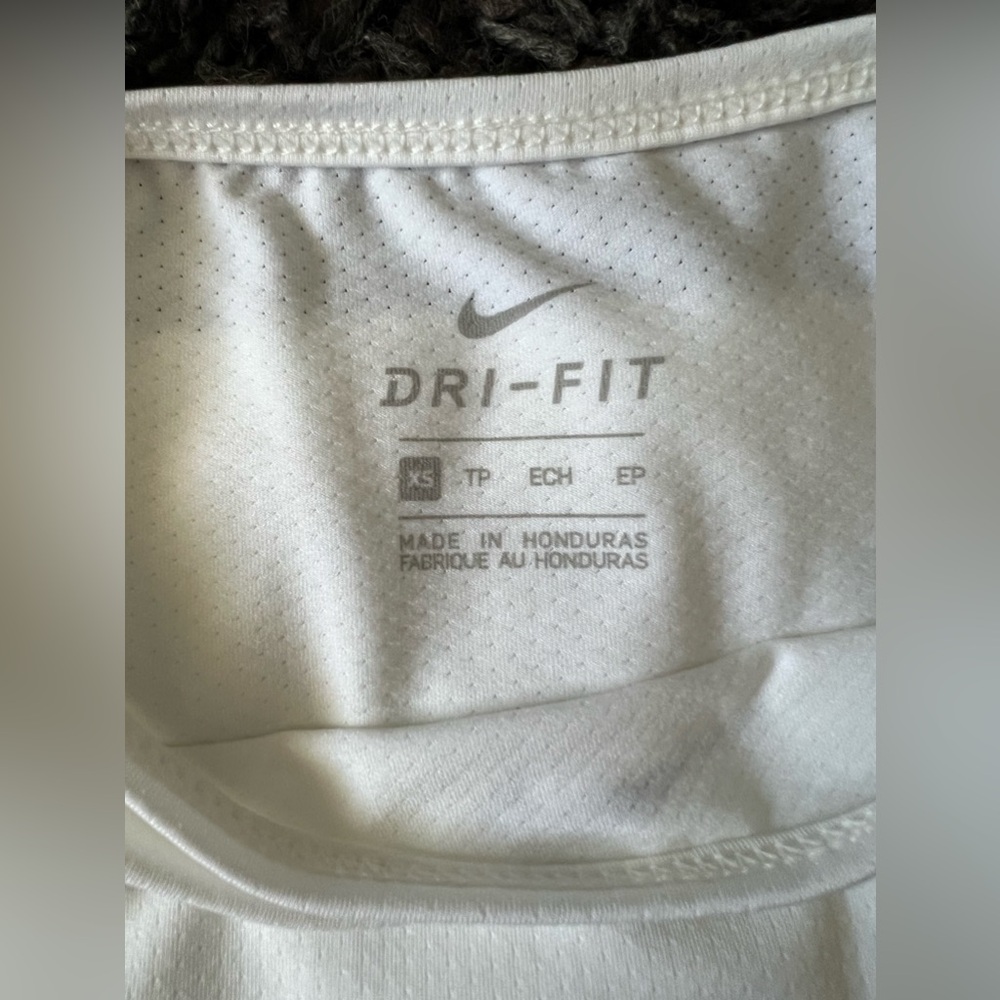 Nike Women’s Dri-Fit T-Shirt - Picture 3 of 3